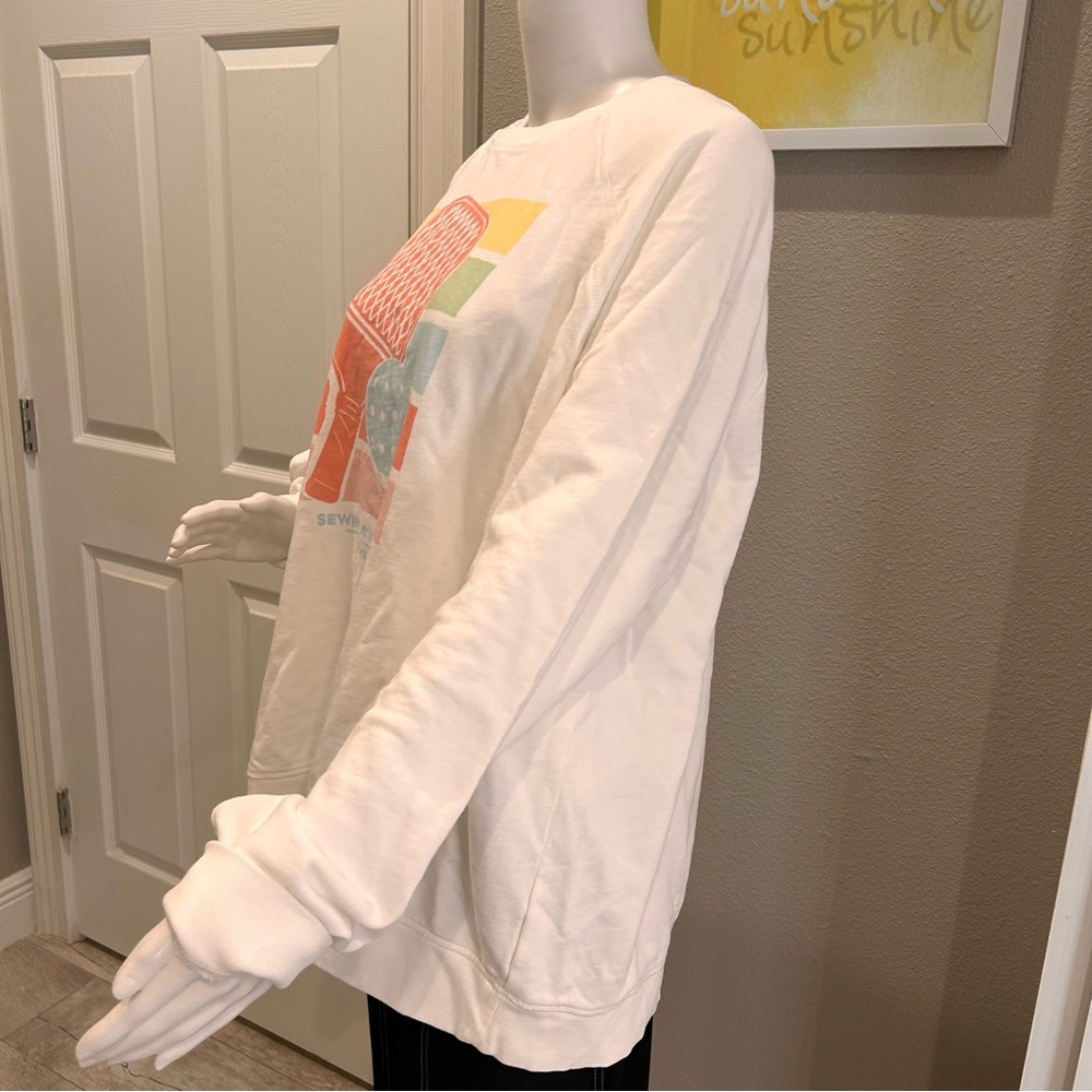 crown & ivy White Graphic Pickleball Sweatshirt with Coral, Teal & Yellow Print - Picture 2 of 13
